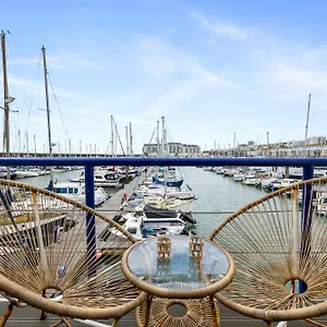 Water At The Marina, Free Parking By My Getaways , Brighton United Kingdom